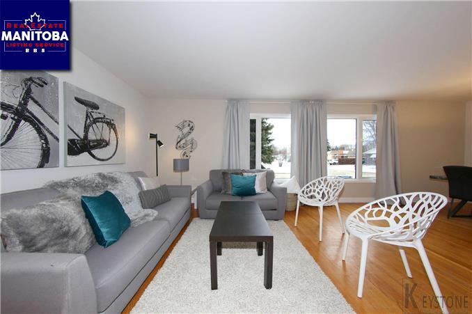 Property 70 Burgundy Cr img1