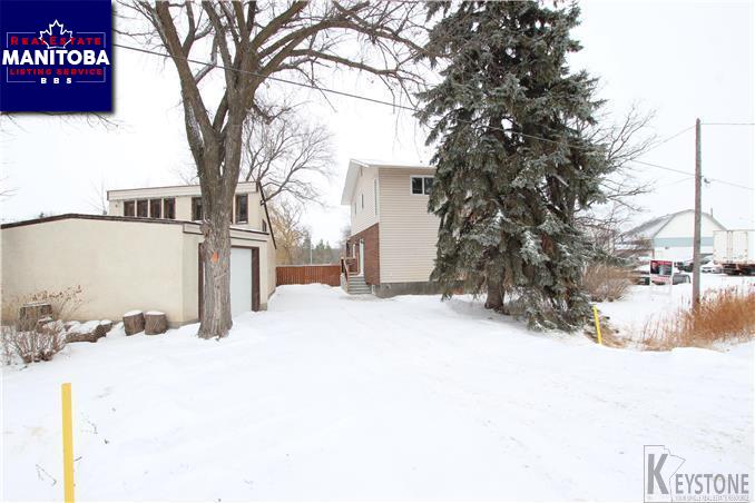 Property 211 Forbes Rd img1