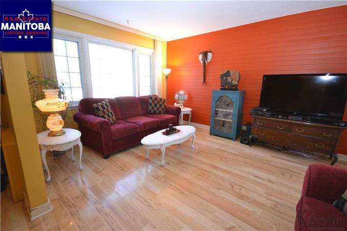 Property 221 Des Meurons St img1