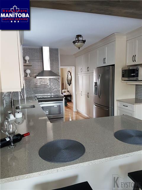 Property 349 Kingston Cr img1