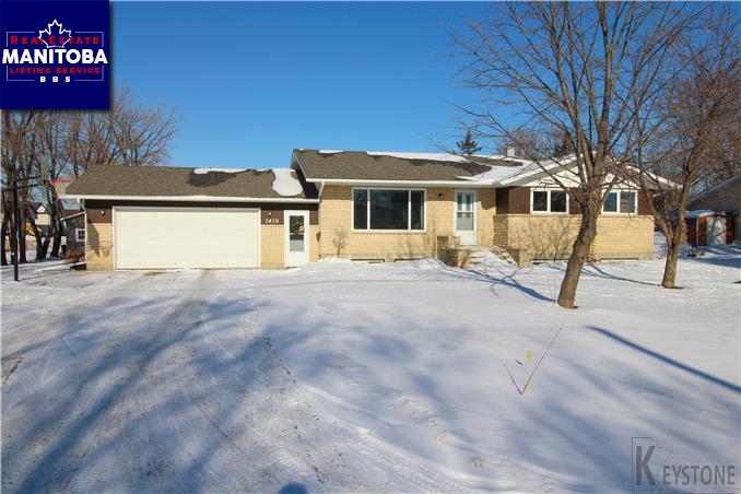 Property 1419 Ravelston Ave Main image