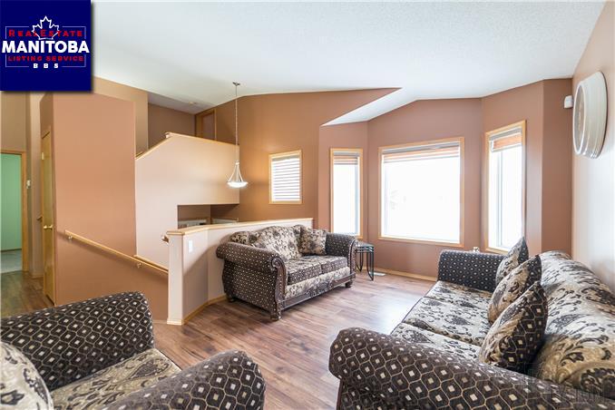 Property 106 Lindmere Dr img1