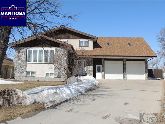 Property 135 Valewood Cr Main image